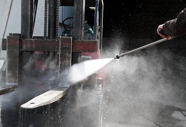 Garage Pressure Washing in Greenport West, NY